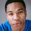 Elinet Louicius as Delivery man