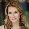 Natalie Lisinska as Sherry Davis