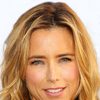 Téa Leoni as Julie Mott