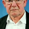 Jürgen Holtz as Herr Ganske