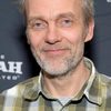 Toby Genkel as Ratcatcher Ron (voice)