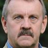 Stephen Bent as Noon's Dad