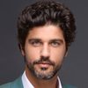 Bruno Cabrerizo as Professor Beckett