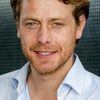 Mark van Eeuwen as Pim den Oever