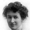 Jessie Busley as Aunt Josephine