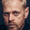 Carsten Bjørnlund as Karl
