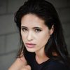 Anne-Solenne Hatte as Atka