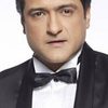 Arman Kohli as Shekhar Oberoi