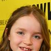 Scarlett Holmes as Izzy