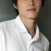 Tomohumi Okumura as Rooftop Boy