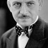 Russell Hicks as Arthur Hastings