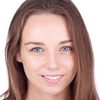 Anne-Carolyne Binette as Taylor Smythe
