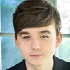 Benjamin Stockham as Luke McLean