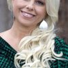 Melissa Bell as Helen
