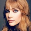 Dilek Serbest as Selin