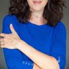 Leni Parker as Pam
