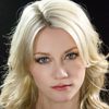 Kristi Engelmann as Amanda
