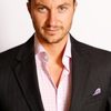 Chris Hayes as Bar Patron 2