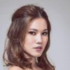 Koyi Mak as Chloe