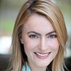 Elizabeth Arends as Emma