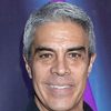 Luis Gatica as Omar