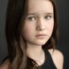 Molly Wright as Chole