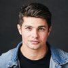 John Apolinar as Wayne Parnell