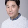 Hong Seo-jun as Ha Chang-soo