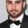 Tommy Savas as Raymond
