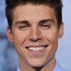 Nolan Gerard Funk as Les