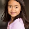Riley Chung as Ruth (8 Years Old)