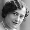 Gertrud Arnold as Queen Ute