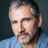 Oscar Goncalves as Juan