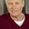 Bruce Boxleitner as Commissioner Jim Gordon (voice)