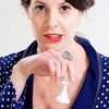 Catriona Knox as Leslie