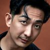 Sam Lee as De-Ming