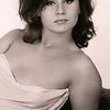 Liana Orfei as Allison