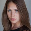 Lola Kirke as Joey