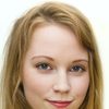 Enni Ojutkangas as Aino