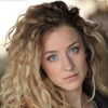 Hallee Hirsh as Allie Thompson