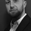 Aaron Deakins as Robbie