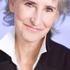 Lynn Whyte as Shirley Roberts
