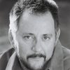 Stephen Bridgewater as Frank Taylorson