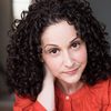Senta Moses as Tracy