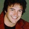 Michael Lutz as Morris