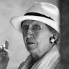 Claudia Lawrence as Pia Chiaromondo