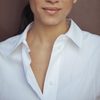 Maria McClurg as Detective Harris