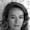 Louise Bangay as Helen Deakin