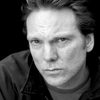 Andrew Tiernan as Stanni