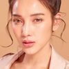 Napapa Tantrakul as Zoe